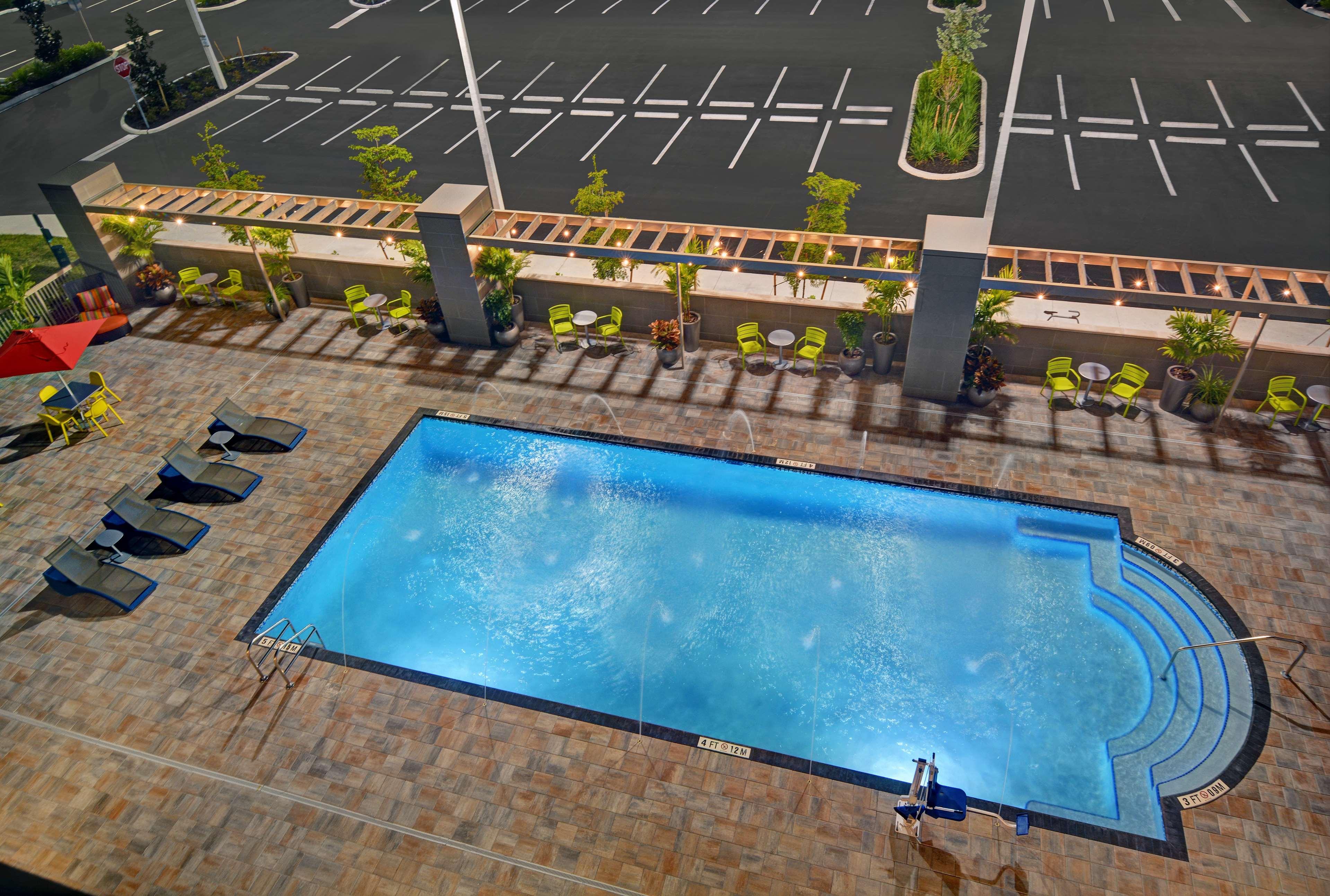 Home2 Suites By Hilton Fort Myers Colonial Blvd Exterior foto